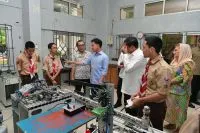 Wapres Gibran Apresiasi Pemrograman Mesin MPS Siswa Semarang