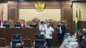 Lukas Enembe Dirawat di RSPAD, Sidang Vonis Ditunda