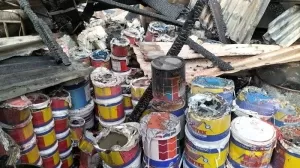 Kebakaran di Pabrik Peracik Cat di Jakut, 35 Damkar Dikerahkan