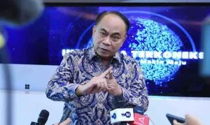Kominfo Soal Mengganti Azan Magrib di TV dengan Running Text Saat Misa Paus: Bersifat Imbauan