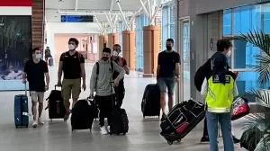 Bintang MotoGP Marc Marquez Tiba di Lombok, Disambut Heboh Pengemar