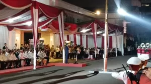 Jokowi Pimpin Upacara Parade Senja di Kementerian Pertahanan
