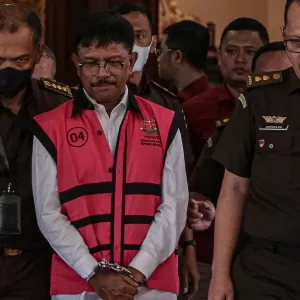Ketua KPU Sebut Johnny Plate Masih Berhak Jadi Caleg Meski Tersangka