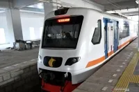 Selama Februari Naik Kereta Bandara Cuma Goceng!?