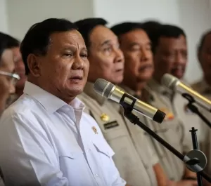 Prabowo Bayar Utang ke Jakarta, Persilakan Persija Pakai 7 Lapangan Miliknya  Gratis !