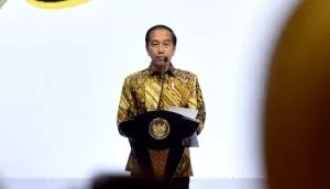 HUT ke-59 Golkar, Jokowi: Akhir-akhir Ini Banyak Drama, Politik Bukan Pertarungan Perasaan