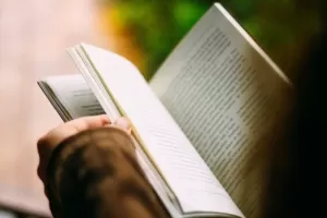 Apa itu Literasi? 6 Literasi Dasar yang Perlu Kita Ketahui dan Miliki
