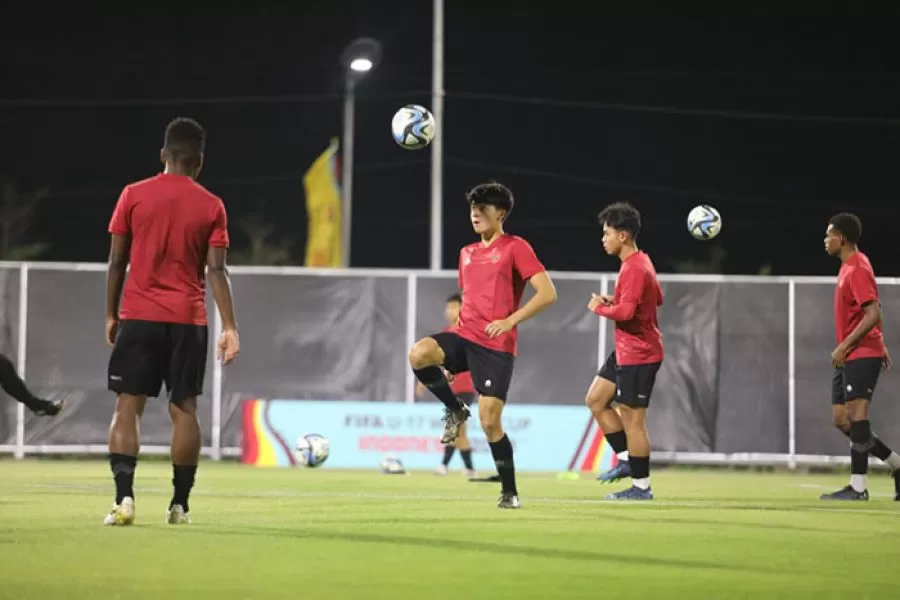 Latihan Perdana di Lapangan Resmi, Timnas U-17 Matangkan Taktik