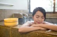 Mandi Air Garam, Manfaat Luar Biasa bagi Tubuh Anda