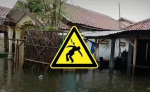 3 Warga Tewas Tersengat Listrik Saat Banjir di Tangerang