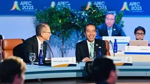 Jokowi Singgung Hak Hidup dan Hak Membangun bagi Masyarakat Gaza di Retreat KTT APEC