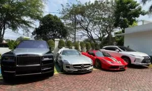 Kejaksaan Agung Sita Mobil Mewah dan Uang Milyaran Milik Harvey Moeis dan Helena Lim