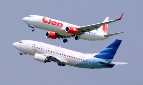 Maskapai Garuda Indonesia dan Lion Air