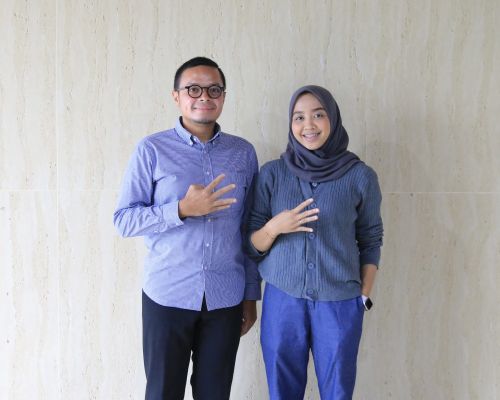 Caleg DPRD Gerindra Wahyu Dewanto dan putri almarhum Purwanto, Azalya Ramadhani