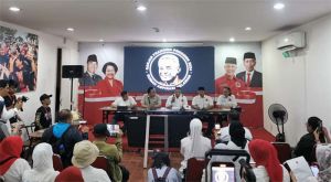 Tiga DPC Projo deklarasi dukungan terhadap Ganjar Pranowo, Sekretariat Tim Koordinasi Relawan Pemenangan Pilpres 2024 DPP PDIP, Minggu (15/10)
